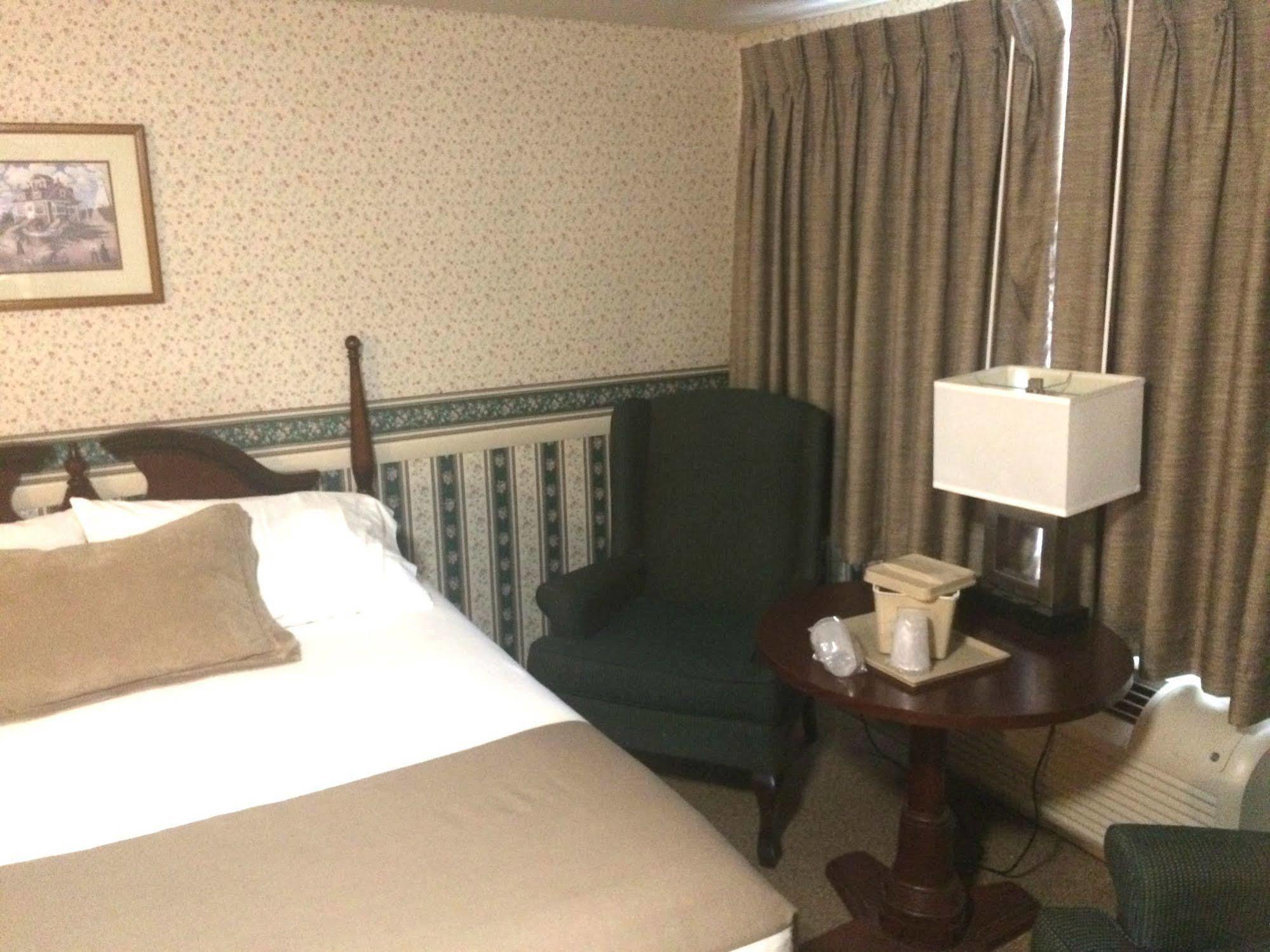 Coachman Inn 키터리 외부 사진